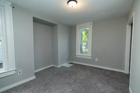 Bedroom - 622 E Mulberry St, Bloomington, IL 61701 photo 1 of 6