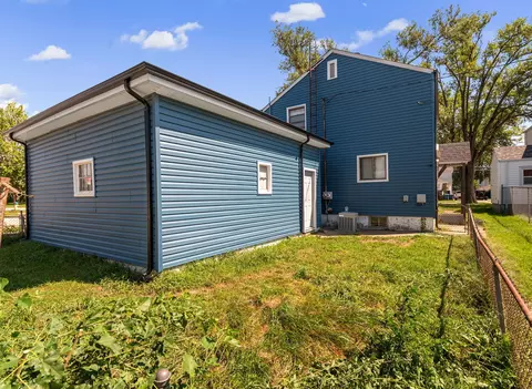 Exterior - 895 N 5th Ave, Kankakee, IL 60901 photo 2 of 3