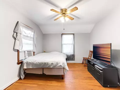 Bedroom - 895 N 5th Ave, Kankakee, IL 60901 photo 3 of 3