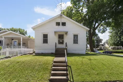 1201 E Central Park Ave, Davenport, IA 52803