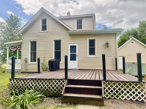 Exterior - 503 NE 3rd St, Aledo, IL 61231 photo 1 of 3
