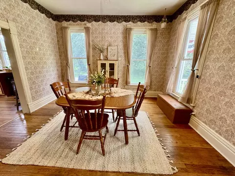 Dining - 503 NE 3rd St, Aledo, IL 61231 photo 3 of 4