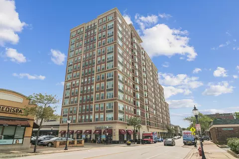 77 S Evergreen Ave #401, Arlington Heights, IL 60005