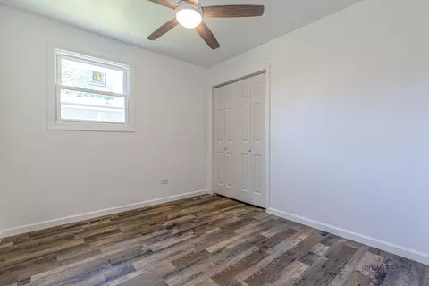 Bedroom - 2814 Cardinal Dr, Rolling Meadows, IL 60008 photo 2 of 4