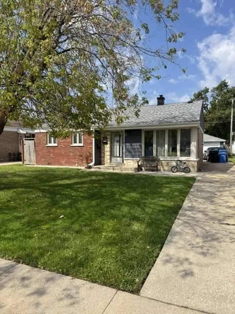8132 S Kilbourn Ave, Chicago, IL 60652
