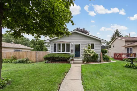 3245 Gilboa Ave, Zion, IL 60099