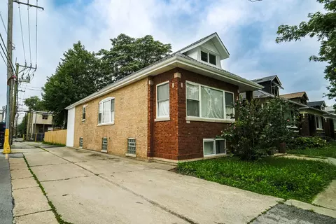 8717 S Bishop St, Chicago, IL 60620