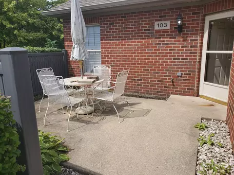 103 E 162nd Pl #3C, South Holland, IL 60473