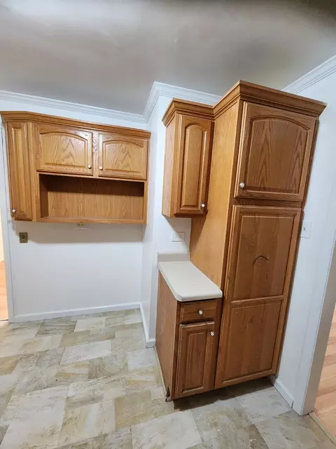 Kitchen - 8 Wayne Ct, Park Forest, IL 60466 photo 2 of 3