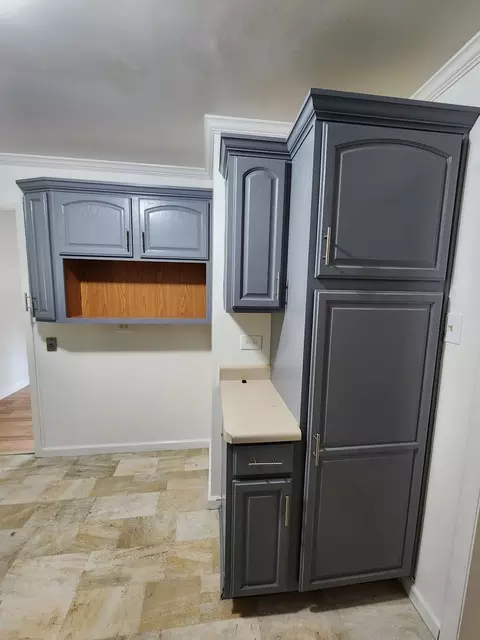 Kitchen - 8 Wayne Ct, Park Forest, IL 60466 photo 3 of 3