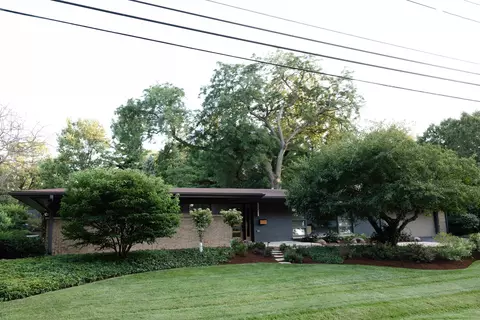 916 Ray St, Geneva, IL 60134