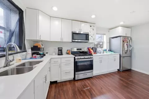 Kitchen - 500 E 92nd St, Chicago, IL 60619 photo 2 of 3