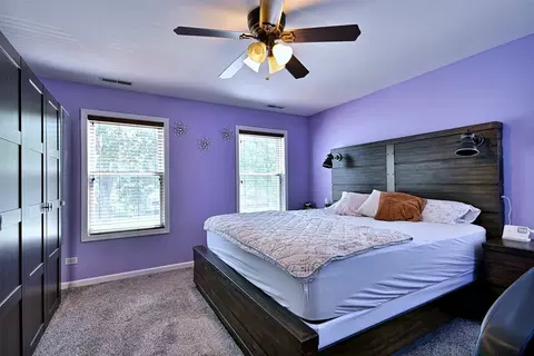 Bedroom - 214 N William St, Mount Prospect, IL 60056 photo 5 of 6