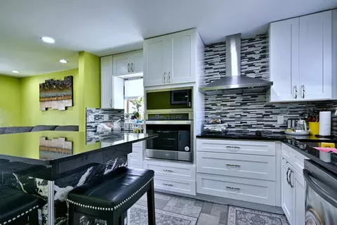 Kitchen - 214 N William St, Mount Prospect, IL 60056 photo 2 of 2