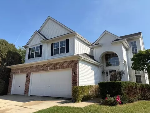 4827 W Pebble Beach Dr, Wadsworth, IL 60083