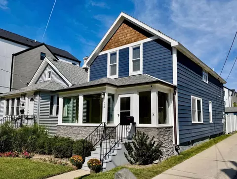 415 Bloom St, Highland Park, IL 60035