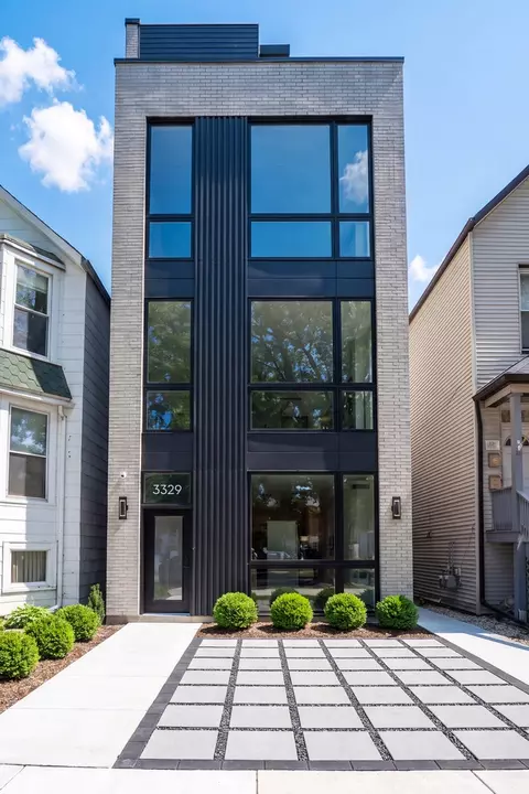 3329 N Whipple St #3, Chicago, IL 60618