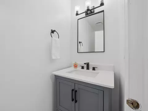Bath - 1631 Bow Trl, Wheeling, IL 60090 photo 1 of 2