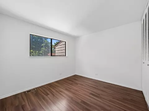 Bedroom - 1631 Bow Trl, Wheeling, IL 60090 photo 1 of 4