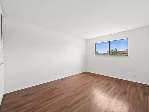 Bedroom - 1631 Bow Trl, Wheeling, IL 60090 photo 2 of 4