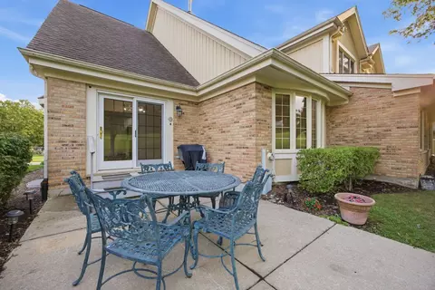 10650 Golf Rd, Orland Park, IL 60462