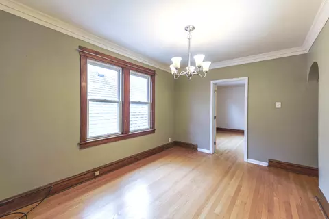 Living - 1002 Circle Ave, Forest Park, IL 60130 photo 3 of 4