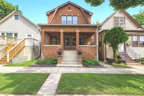 Exterior - 1002 Circle Ave, Forest Park, IL 60130 photo 2 of 9