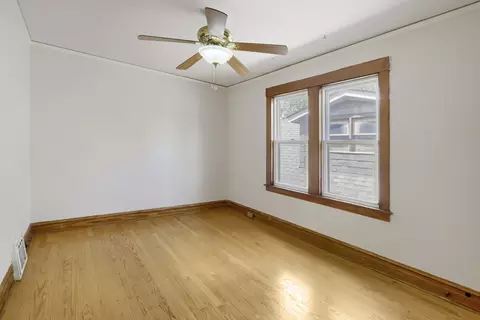 Bedroom - 1002 Circle Ave, Forest Park, IL 60130 photo 5 of 9