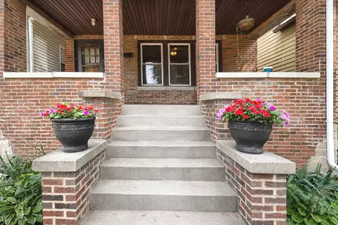 Exterior - 1002 Circle Ave, Forest Park, IL 60130 photo 3 of 9