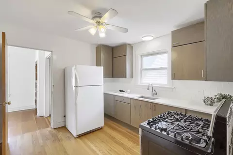 Kitchen - 1002 Circle Ave, Forest Park, IL 60130 photo 4 of 4
