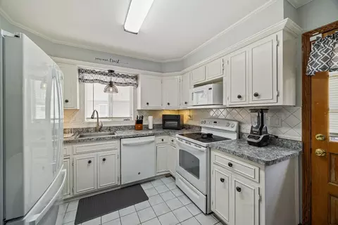 Kitchen - Undisclosed, Park Forest, IL 60466 photo 1 of 2