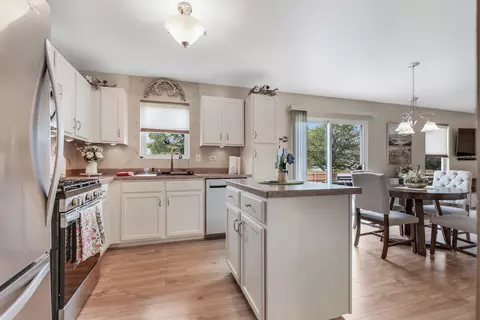 Kitchen - 1506 Lasser Dr, Plainfield, IL 60586 photo 3 of 5