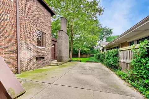 Exterior - 1240 William St, River Forest, IL 60305 photo 4 of 9