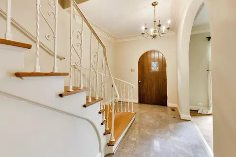 Entry Way - 1240 William St, River Forest, IL 60305 photo 1 of 2