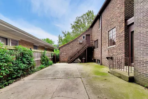 Exterior - 1240 William St, River Forest, IL 60305 photo 5 of 9