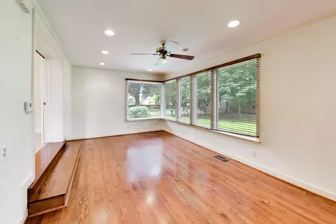 Living - 1240 William St, River Forest, IL 60305 photo 4 of 6
