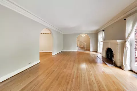 Living - 1240 William St, River Forest, IL 60305 photo 3 of 6