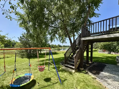 Exterior - 2443 Baldwin Ct, Aurora, IL 60503 photo 2 of 6