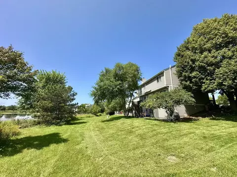 Exterior - 2443 Baldwin Ct, Aurora, IL 60503 photo 5 of 6