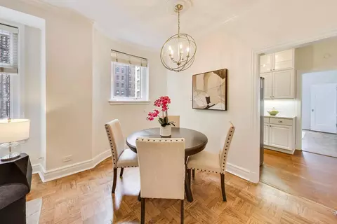Dining - 222 E Chestnut St #9D, Chicago, IL 60611 photo 2 of 2