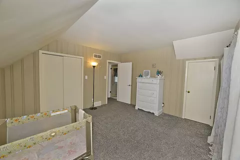 Bedroom - 733 E Main St, Ottawa, IL 61350 photo 3 of 5