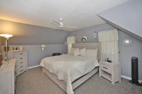 Bedroom - 733 E Main St, Ottawa, IL 61350 photo 2 of 5