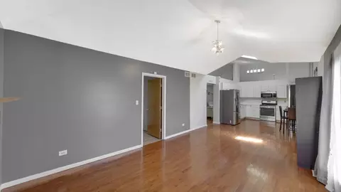 Living - 322 Central Ave, Matteson, IL 60443 photo 2 of 3