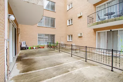 Exterior - 1633 River St #2A, Des Plaines, IL 60016 photo 2 of 4