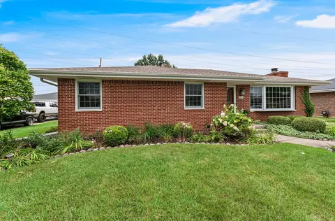 Exterior - 1820 Root St, Crest Hill, IL 60403 photo 2 of 6