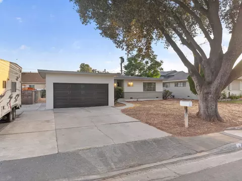 Exterior - 4944 Wilton Pl, Riverside, CA 92504 photo 2 of 8