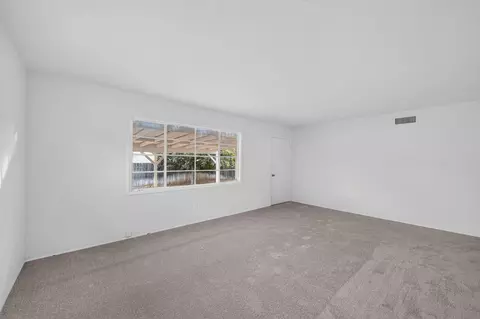 Living - 4944 Wilton Pl, Riverside, CA 92504 photo 4 of 5