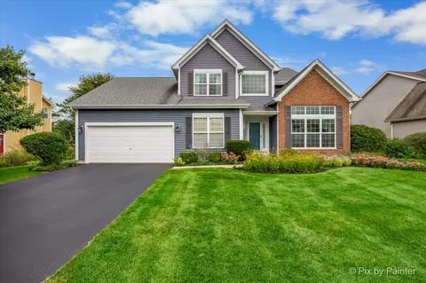 1173 Sandalwood Ln, Crystal Lake, IL 60014