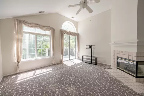 Living - 1619 Camberley Ct #2, Bartlett, IL 60103 photo 2 of 3
