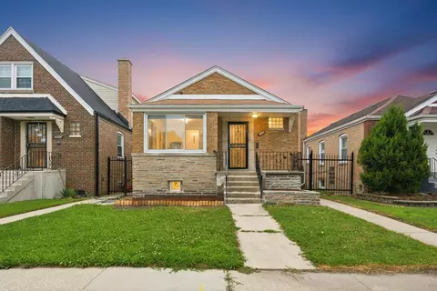 8004 S Richmond St, Chicago, IL 60652